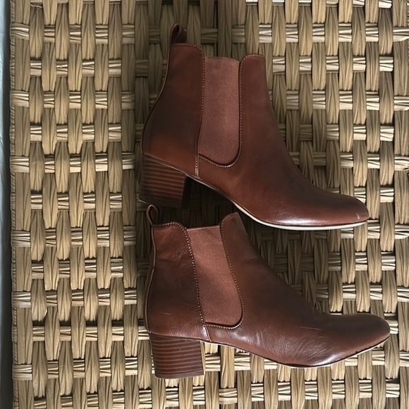 LOFT Shoes - Loft Brown Ankle Boots!